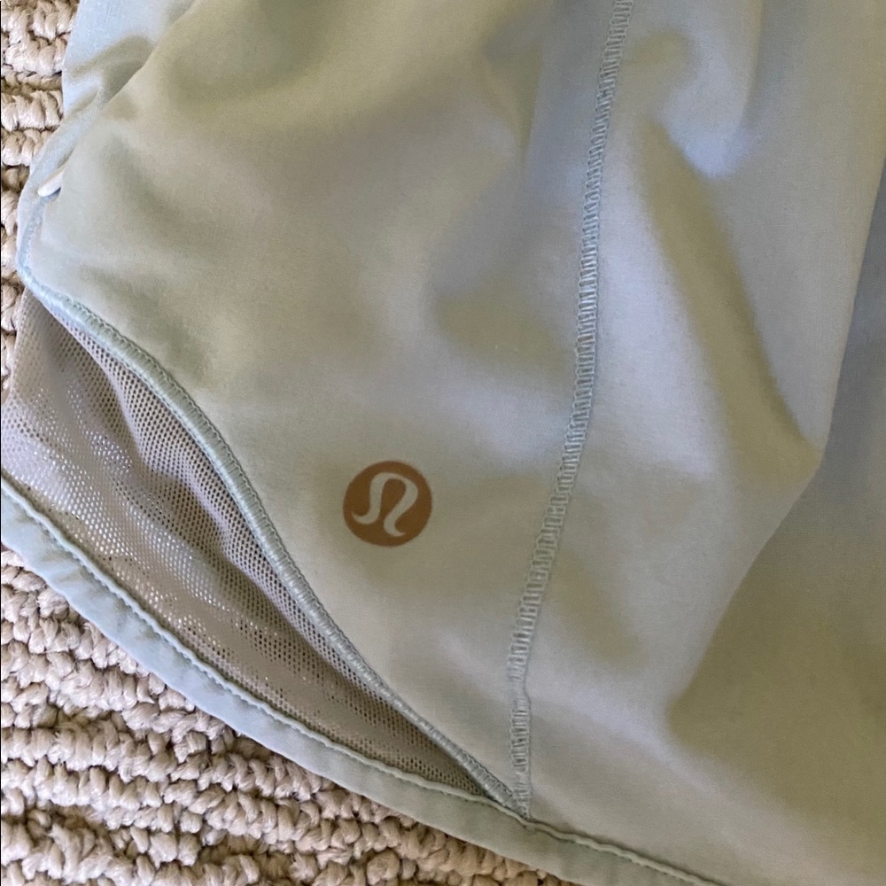 LIGHT BLUE LULULEMON HOTTY HOT SHORTS